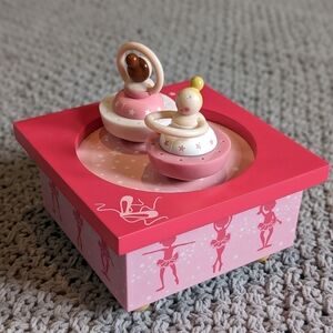 French Ballerina Music Box, plays Moonlight Sonata